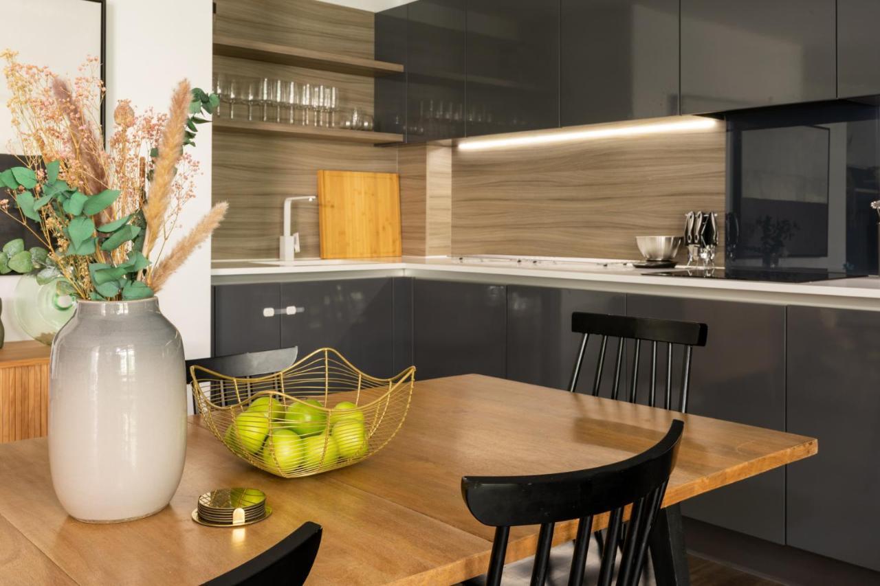 The Aurora's Nest - Lovely 3bdr With Balcony And Study Apartament
